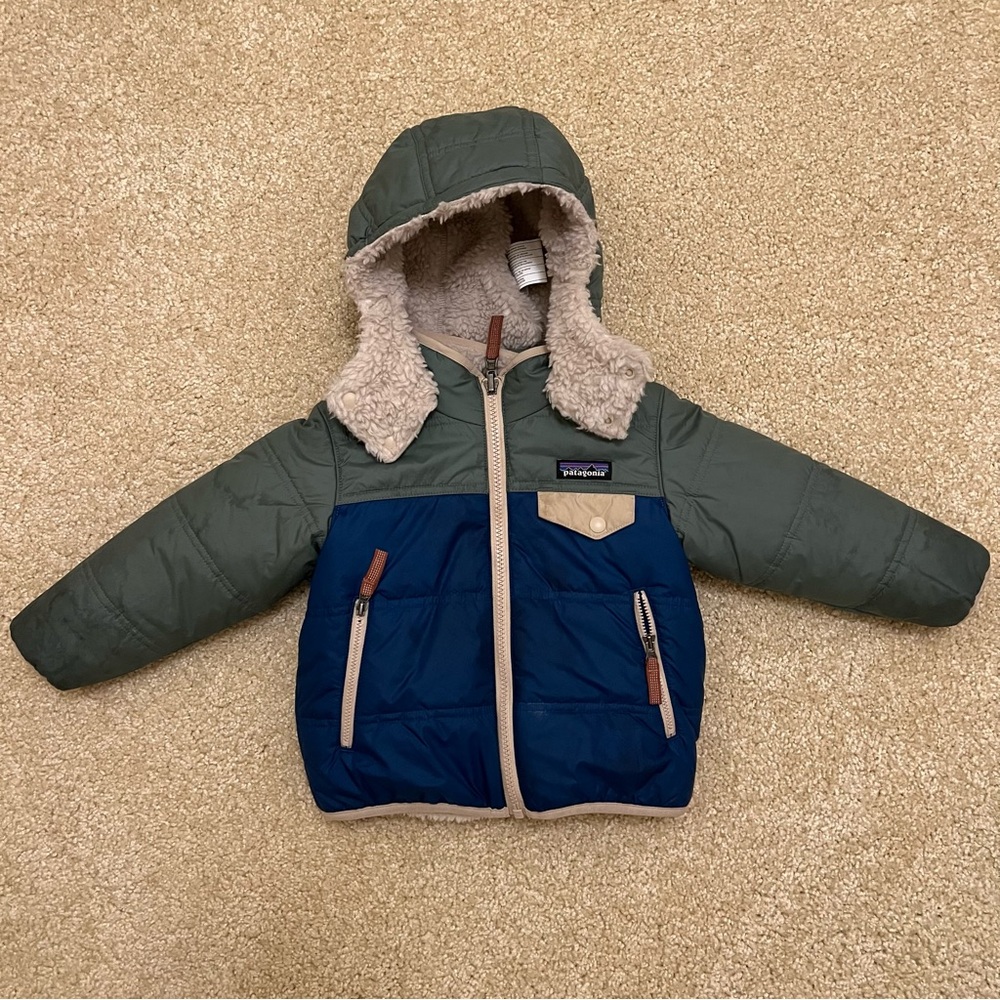 Patagonia Forest Green and Navy Hooded Snow Jacket Toddler